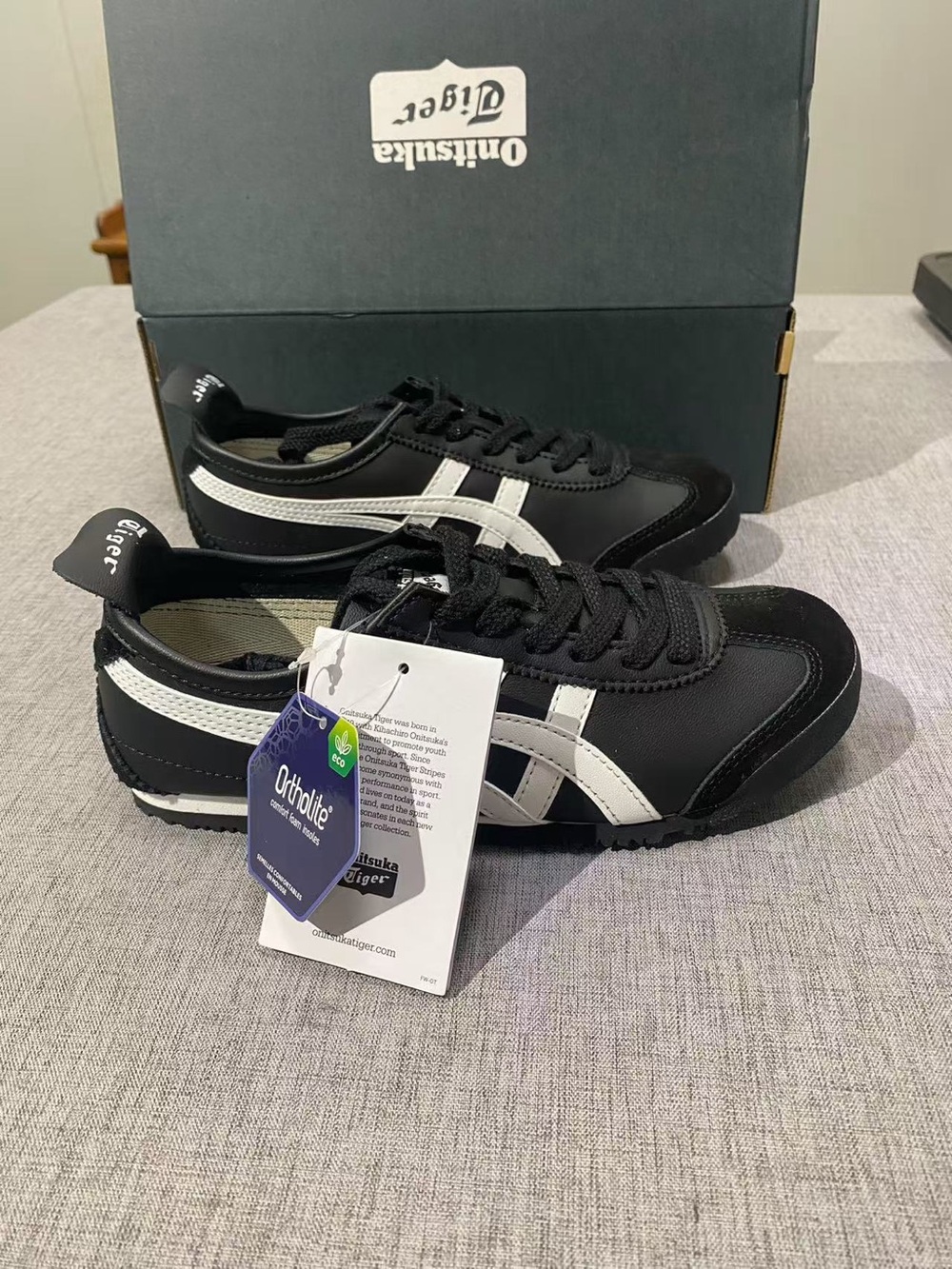 Onitsuka Tiger Mexico 66 Black White Women’s Retro Sneakers New